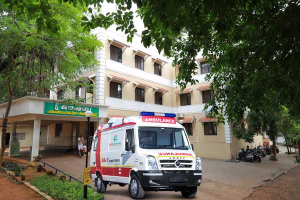 Oushadhi Panchakarma offers 24/7 emergency services, ambulance, and referrals.